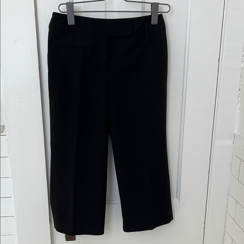 VGUC Sandro Black Capris